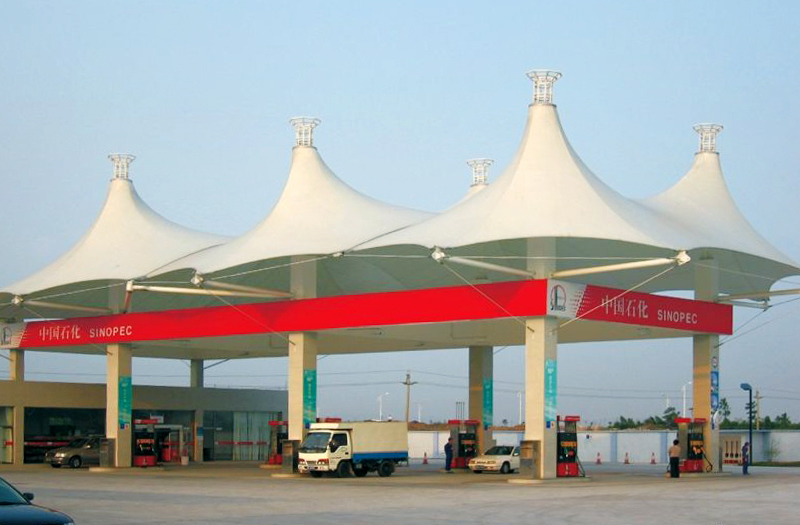 膜結(jié)構(gòu)加油站有什么優(yōu)點？為什么加油站頂棚優(yōu)先選擇膜結(jié)構(gòu)？