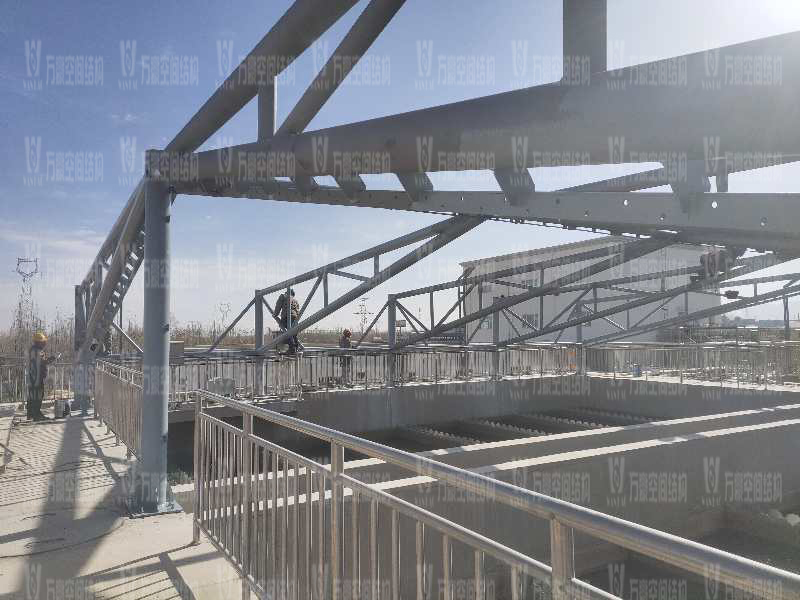 格爾木工業(yè)園污水池異型鋼結(jié)構(gòu)項(xiàng)目 格爾木工業(yè)園污水池異型鋼結(jié)構(gòu)項(xiàng)目