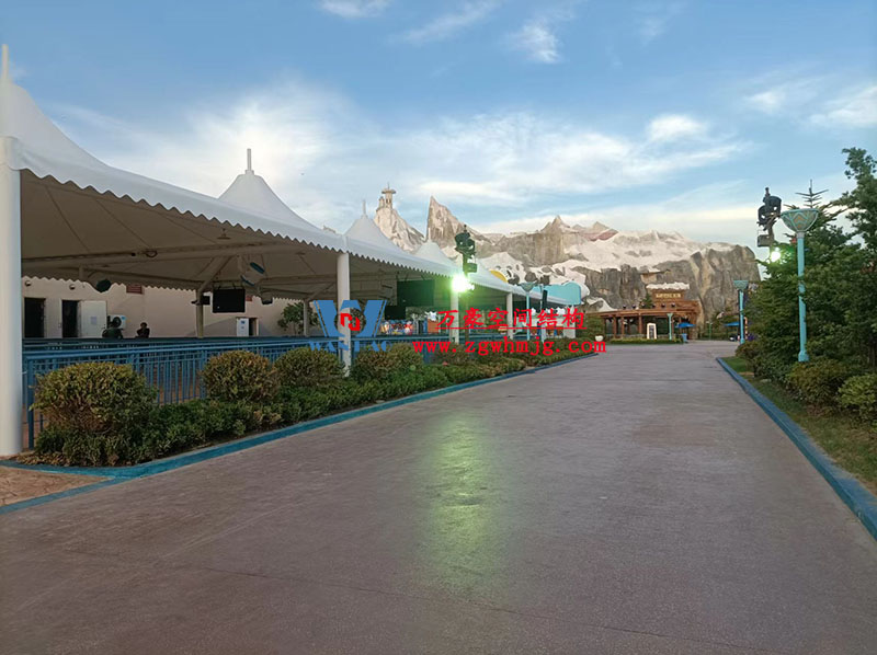 上海海昌海洋公園鋼膜結(jié)構(gòu)工程完工 上海海昌海洋公園鋼膜結(jié)構(gòu)工程完工