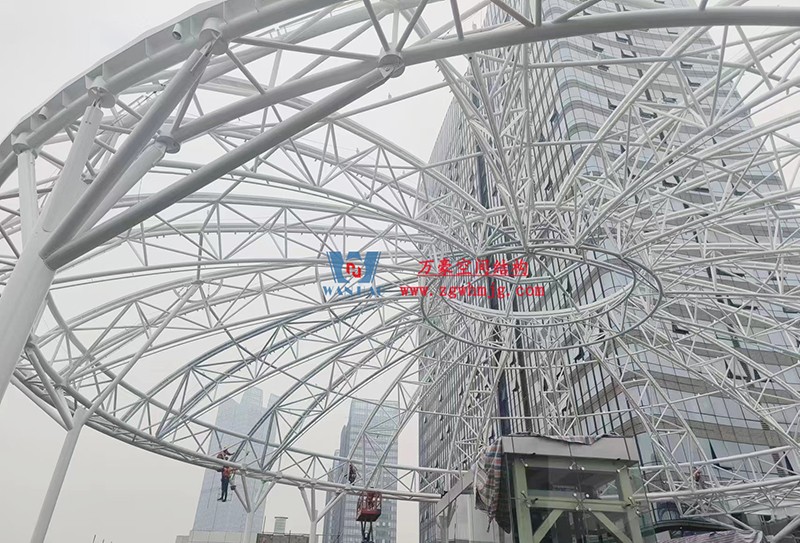 明宇廣場6號地塊商業(yè)（萬達(dá)廣場）改造項(xiàng)目鋼膜結(jié)構(gòu)ETFE蓋頂天幕工程