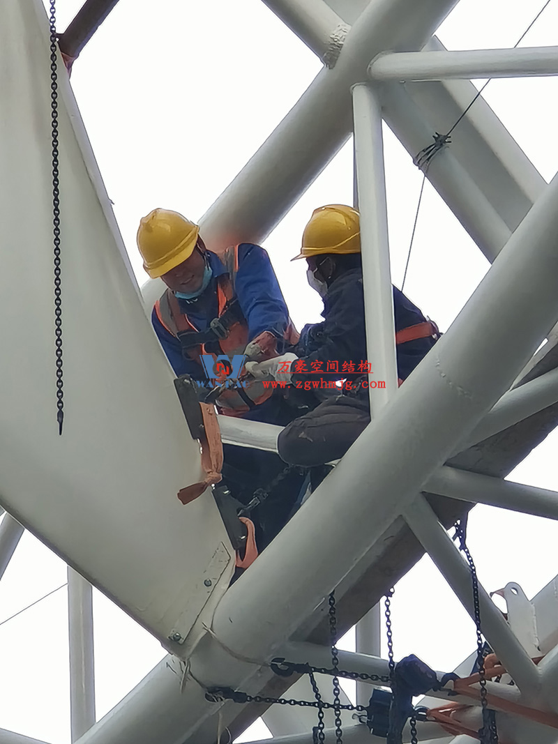明宇廣場6號地塊商業(yè)（萬達(dá)廣場）改造項(xiàng)目鋼膜結(jié)構(gòu)ETFE蓋頂天幕工程