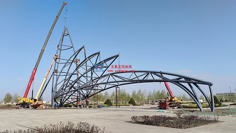 勞動(dòng)最光榮，致敬一線工作者！