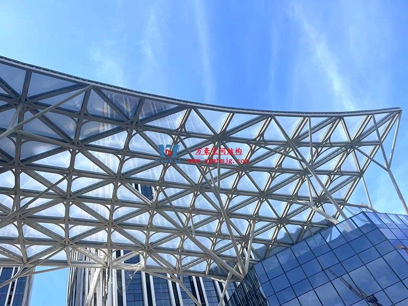 縱使烈日炎炎，腳步從未止歇！海南這個(gè)ETFE氣枕膜項(xiàng)目施工進(jìn)度有最新消息