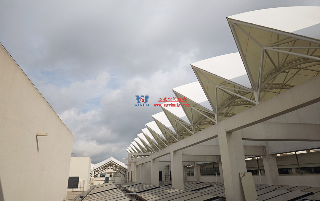 海南醫(yī)學(xué)院第一附屬醫(yī)院江東新院區(qū)膜結(jié)構(gòu)工程 海南醫(yī)學(xué)院第一附屬醫(yī)院江東新院區(qū)膜結(jié)構(gòu)工程