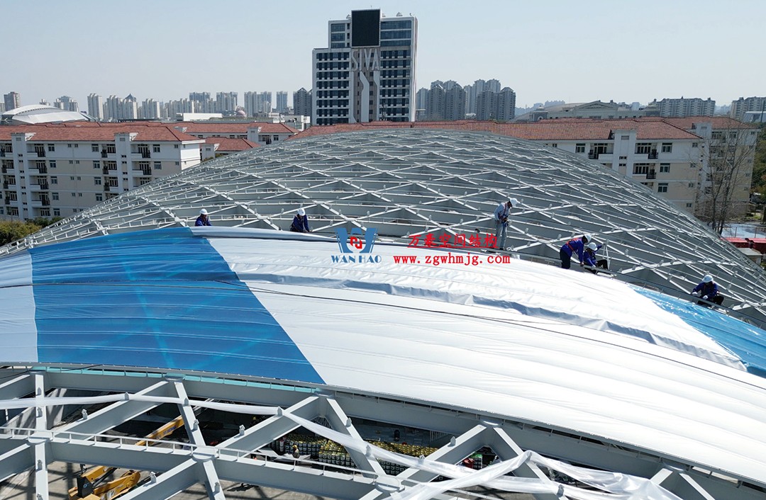 上海工程技術(shù)大學(xué)松江校區(qū)風(fēng)雨操場ETFE膜結(jié)構(gòu)項(xiàng)目 上海工程技術(shù)大學(xué)松江校區(qū)風(fēng)雨操場ETFE膜結(jié)構(gòu)項(xiàng)目