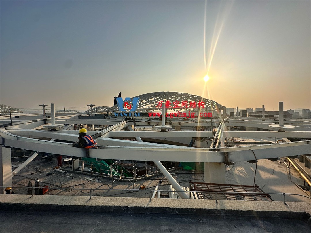 廣州從化鳳凰新天地商業(yè)街天幕項(xiàng)目：ETFE PTFE膜結(jié)構(gòu)打造城市靈動(dòng)