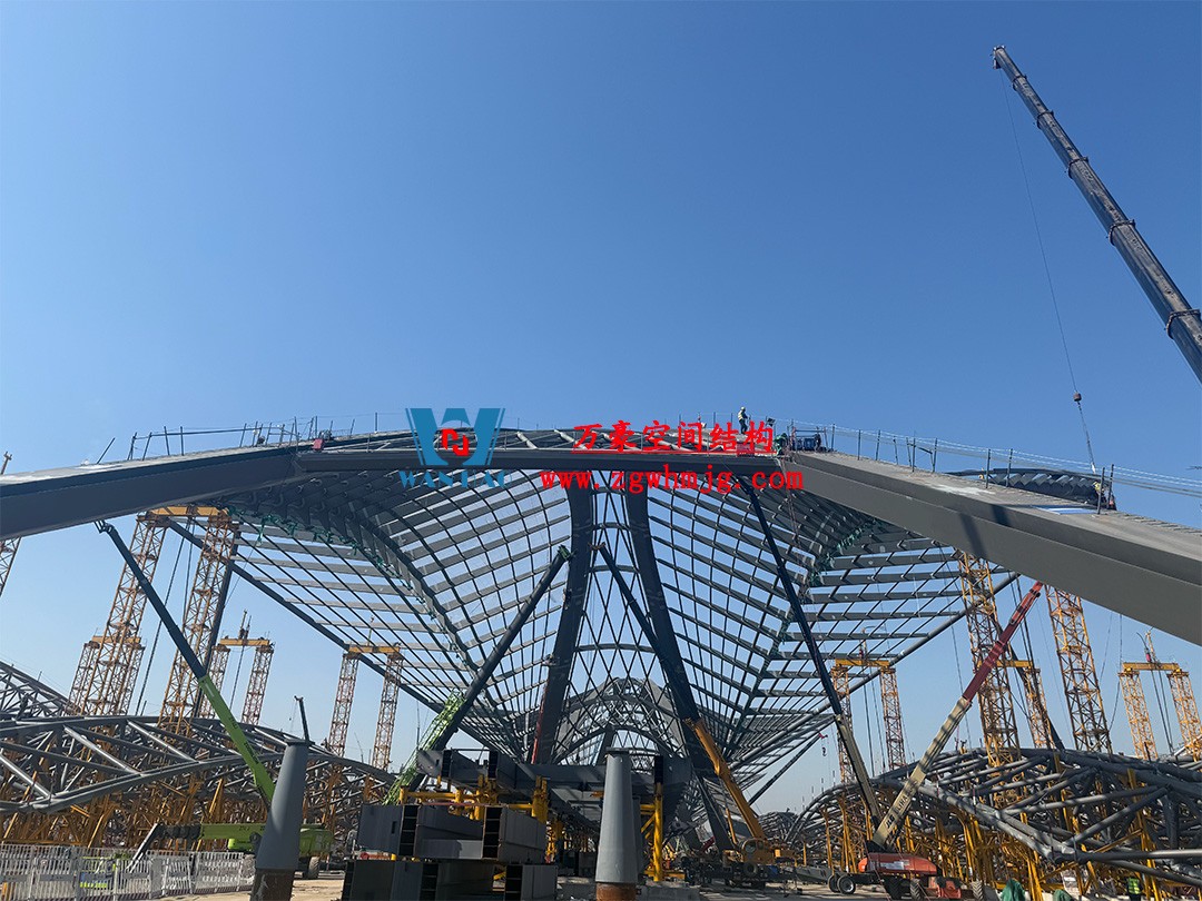 鄭州中原高鐵港數(shù)字展貿(mào)城鋼結(jié)構(gòu)項(xiàng)目 鄭州中原高鐵港數(shù)字展貿(mào)城鋼結(jié)構(gòu)項(xiàng)目