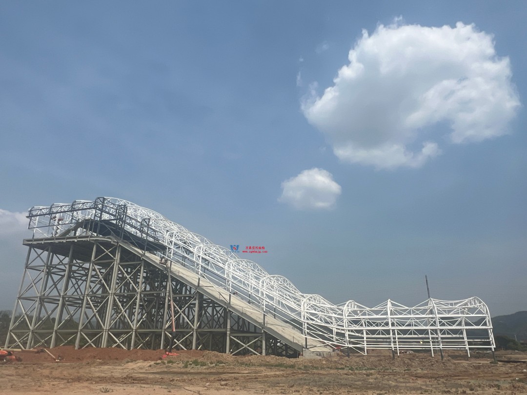 比亞迪紹興嵊州賽車場(chǎng)干拔沙坡觀景平臺(tái)鋼結(jié)構(gòu)項(xiàng)目