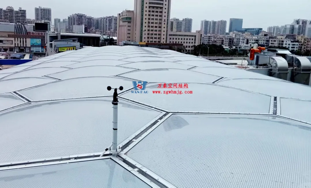 廣州茂名總匯天街商業(yè)街ETFE膜結構 廣州茂名總匯天街商業(yè)街ETFE膜結構