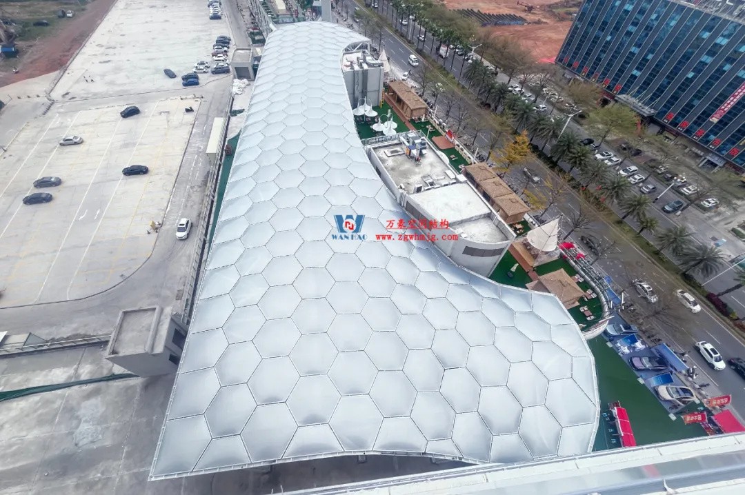 廣州茂名總匯天街商業(yè)街ETFE膜結構 廣州茂名總匯天街商業(yè)街ETFE膜結構