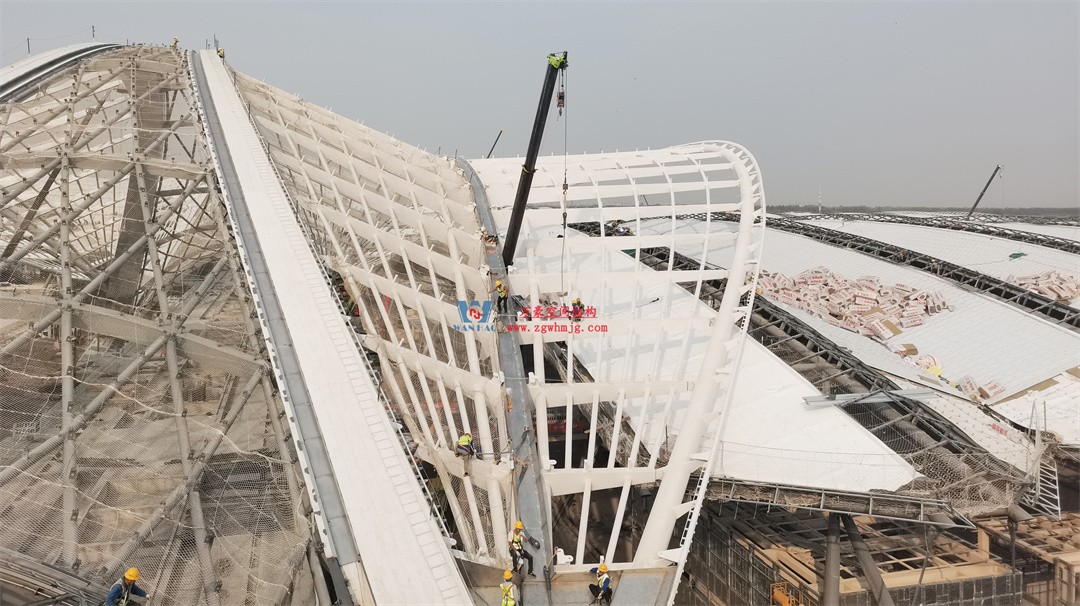 千帆競發(fā)勢(shì)如虹｜中原國際會(huì)展中心膜結(jié)構(gòu)天幕攻堅(jiān)實(shí)錄，擎起中原會(huì)展新地標(biāo)！