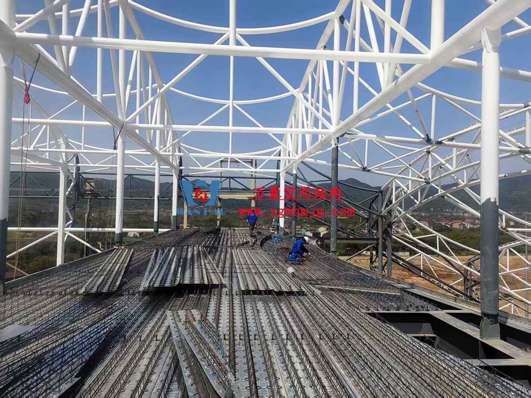 比亞迪紹興嵊州賽車場(chǎng)干拔沙坡觀景平臺(tái)鋼結(jié)構(gòu)項(xiàng)目