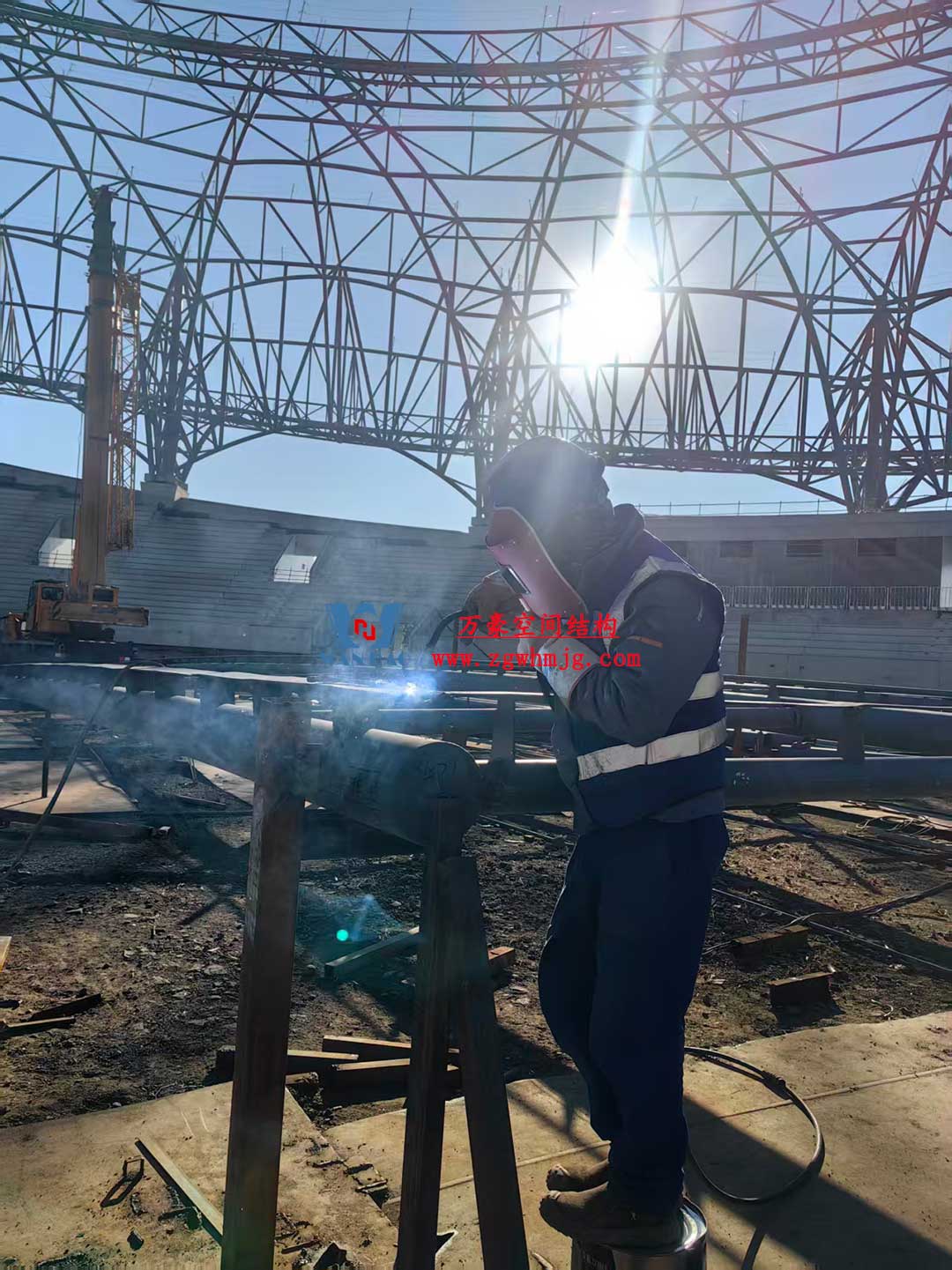 山東蓬萊體育場PTFE膜結(jié)構(gòu)項目 山東蓬萊體育場PTFE膜結(jié)構(gòu)項目