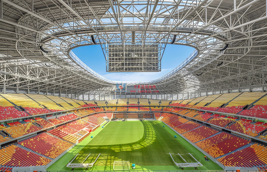 2026 中超球場巡禮?重慶篇｜身披 ETFE「科技薄紗」，龍興足球場點亮山城足球新未來！