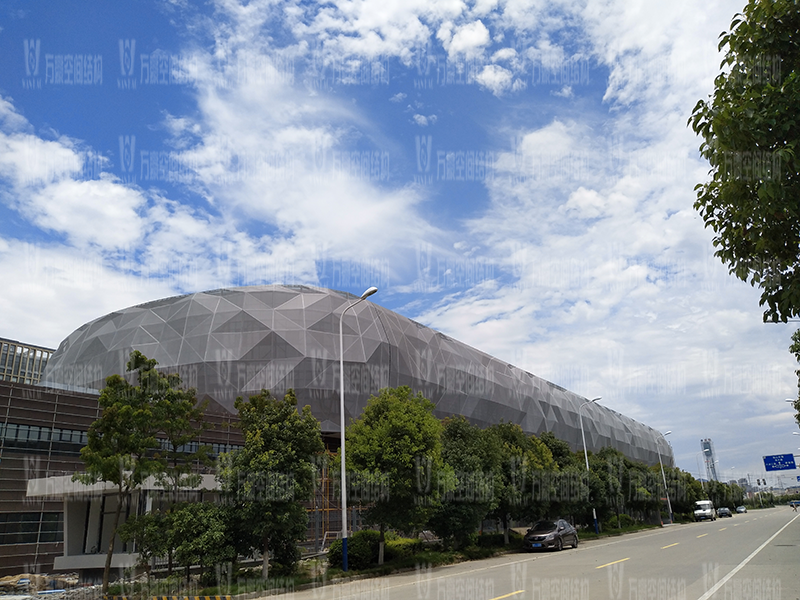 什么是PTFE永久膜結(jié)構(gòu)？PTFE永久膜結(jié)構(gòu)的性能特點及應(yīng)用范圍是怎樣的？